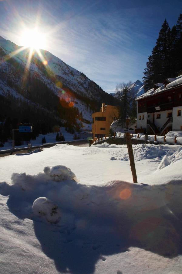 Rifugio Galtuer - Die 2 Ferienhaeuser Екстериор снимка